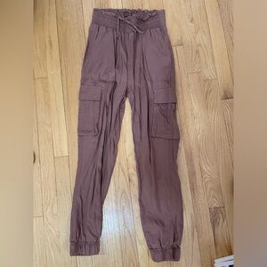 Abercrombie Dusty Pink Cargo Joggers